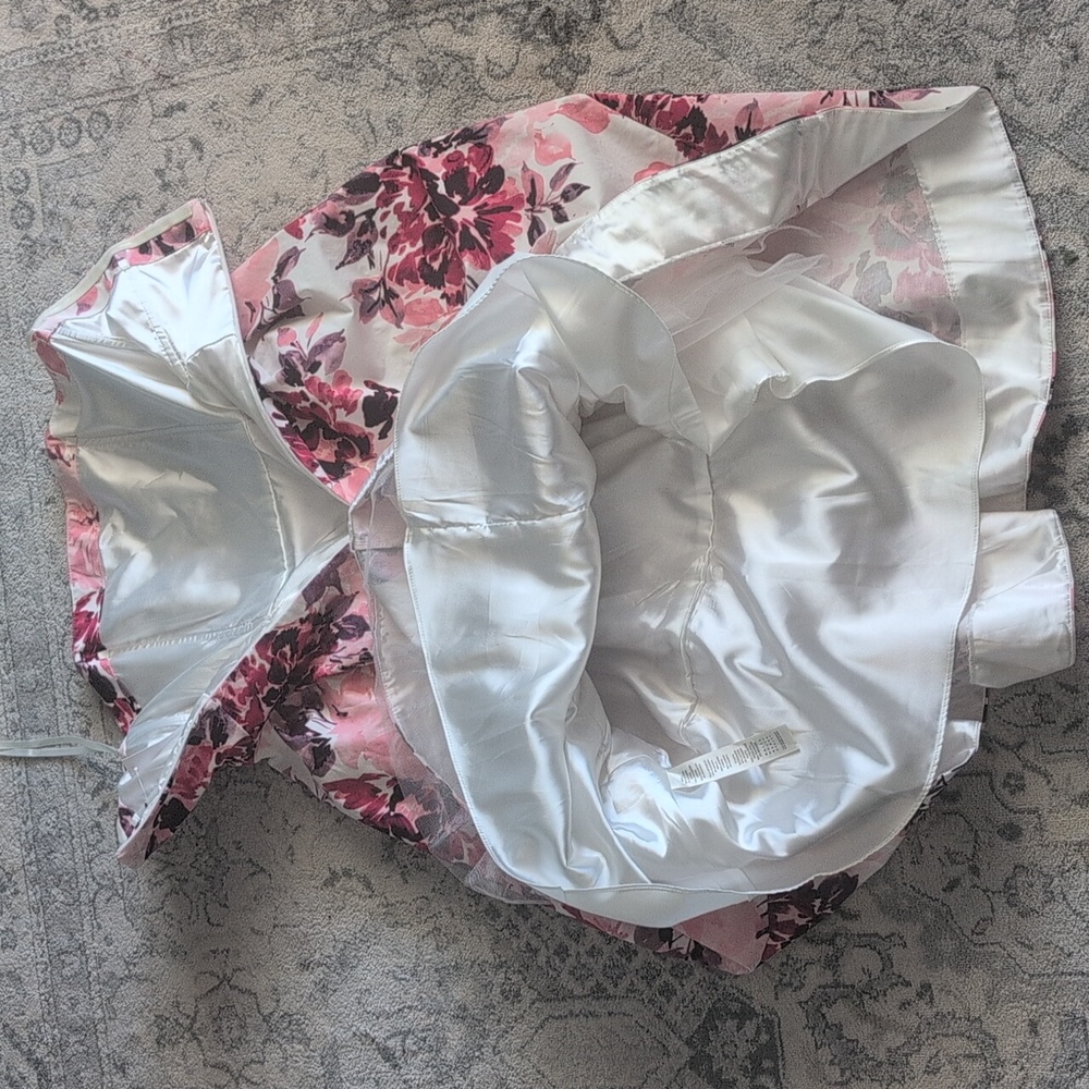 WHBM Floral Dress 8 - Picture 10 of 14